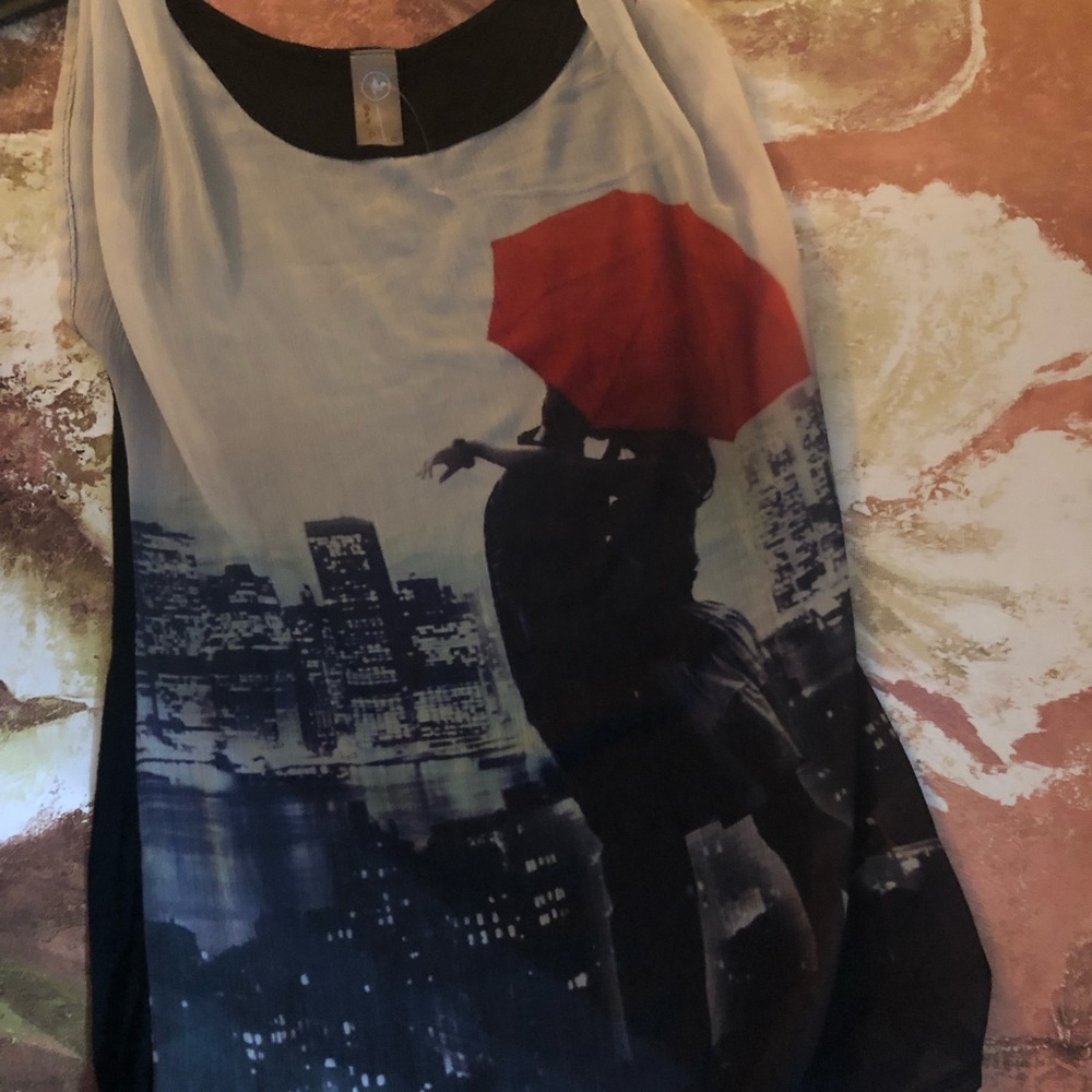 Pretty little top.